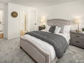 3100 125th Avenue SE 15, Bellevue WA 98005