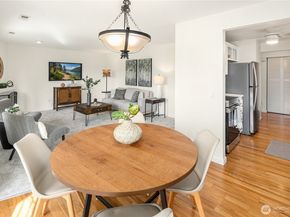 3100 125th Avenue SE 15, Bellevue WA 98005
