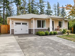 33516 42nd Avenue S, Federal Way WA 98001