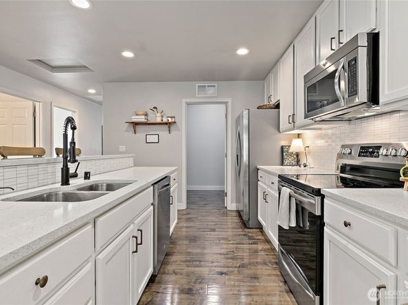 33516 42nd Avenue S, Federal Way WA 98001