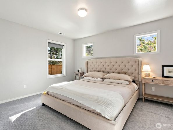33516 42nd Avenue S, Federal Way WA 98001