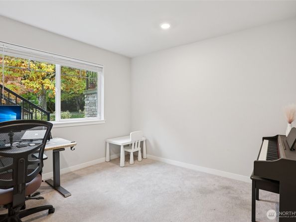 12006 NE 194th Court E, Bothell WA 98011