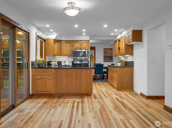 15919 NE 191st Street, Woodinville WA 98072