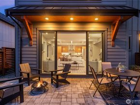 2512 NE 68th Street, Seattle WA 98115