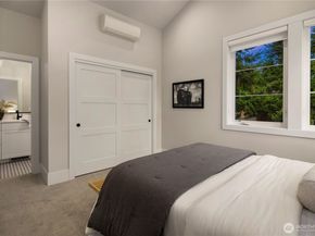 2512 NE 68th Street, Seattle WA 98115