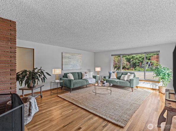 8745 Evanston Avenue N, Seattle WA 98103