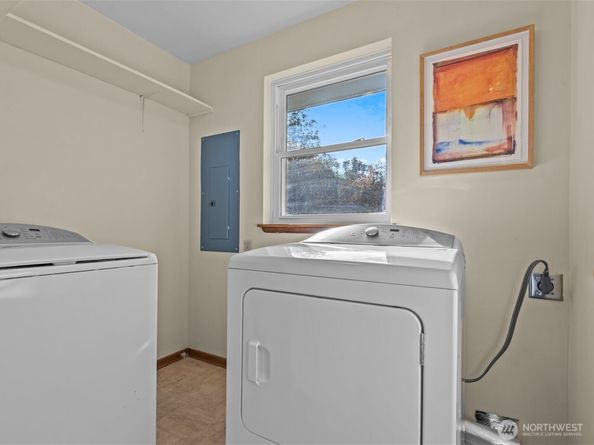 8745 Evanston Avenue N, Seattle WA 98103