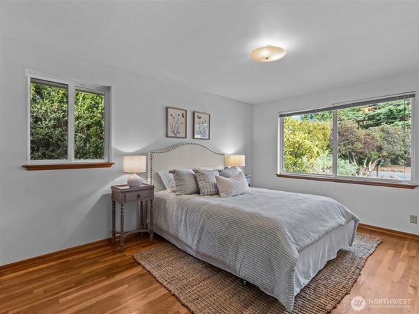 8745 Evanston Avenue N, Seattle WA 98103