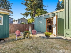 8745 Evanston Avenue N, Seattle WA 98103