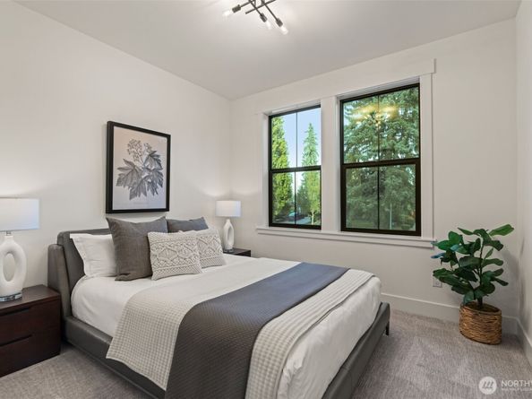 8009 131st Place NE, Kirkland WA 98033