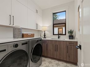 8009 131st Place NE, Kirkland WA 98033