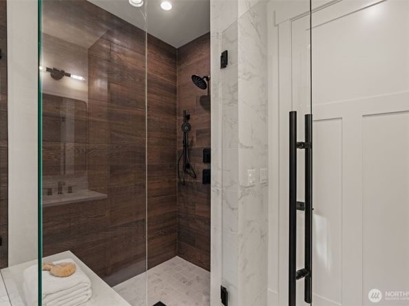 8009 131st Place NE, Kirkland WA 98033