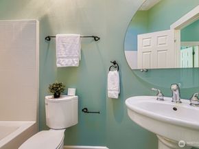 2622 E Madison Street, Seattle WA 98112