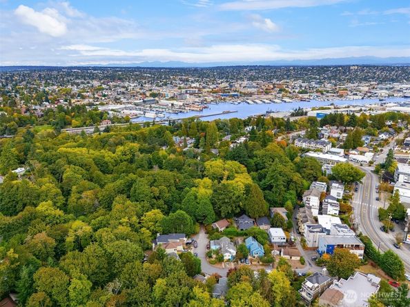 4423 W Brygger, Seattle WA 98199