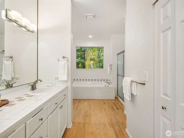 4423 W Brygger, Seattle WA 98199