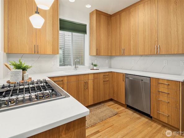 4423 W Brygger, Seattle WA 98199