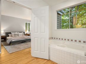 4423 W Brygger, Seattle WA 98199