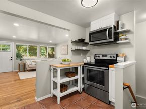 123 Martin Luther King Jr Way A, Seattle WA 98122