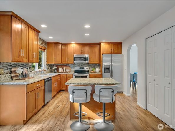 1411 S 282nd Place, Federal Way WA 98003