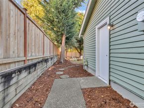 1411 S 282nd Place, Federal Way WA 98003
