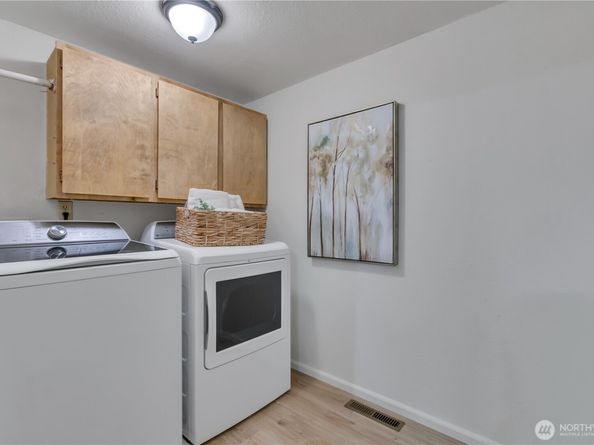 1411 S 282nd Place, Federal Way WA 98003