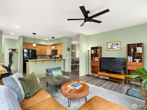 17928 15th Avenue W, Lynnwood WA 98037