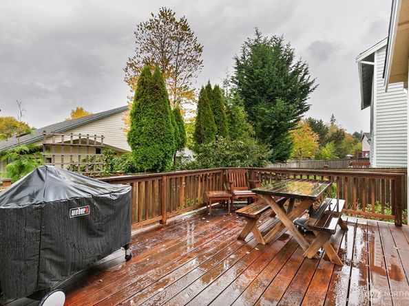 17928 15th Avenue W, Lynnwood WA 98037