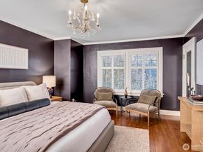 2103 5th Avenue N, Seattle WA 98109