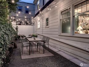 2103 5th Avenue N, Seattle WA 98109