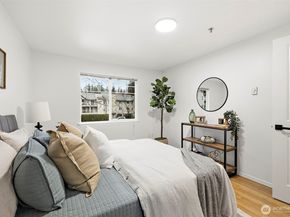 11527 Highway 99 A202, Everett WA 98204