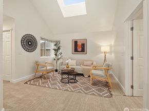 10007 NE 37th Court, Kirkland WA 98033