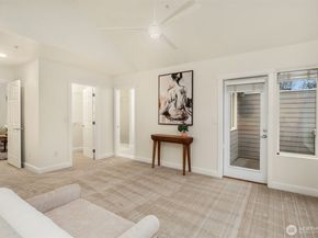 10007 NE 37th Court, Kirkland WA 98033
