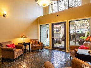 8745 Greenwood Avenue N 314, Seattle WA 98103