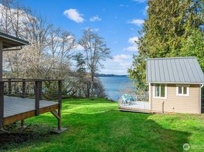 14274 Olympic Drive SW, Vashon WA 98070