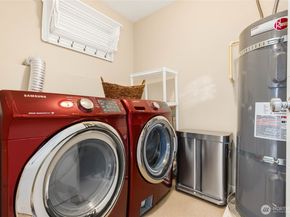 4031 30th Avenue S B, Seattle WA 98108