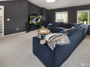 36324 SE Isley Street, Snoqualmie WA 98065