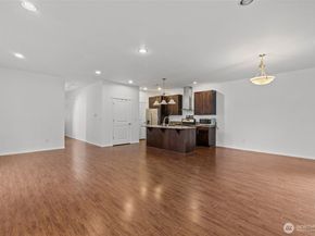 2055 S 263rd Street, Des Moines WA 98198