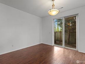 2055 S 263rd Street, Des Moines WA 98198