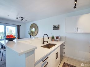 303 23rd Avenue S 506, Seattle WA 98144