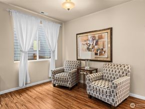 21702 103rd Place SE, Kent WA 98031