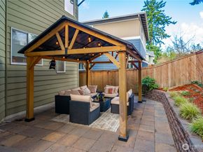 21702 103rd Place SE, Kent WA 98031