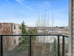 410 2nd Avenue S 207, Kirkland WA 98033