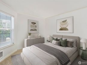 410 2nd Avenue S 207, Kirkland WA 98033