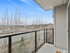 410 2nd Avenue S 207, Kirkland WA 98033