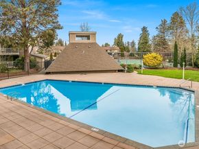 6301 Sand Point Way NE E3, Seattle WA 98115