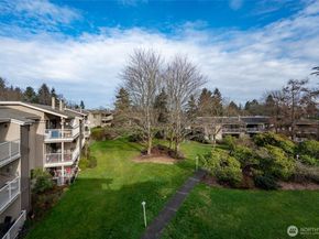 6301 Sand Point Way NE E3, Seattle WA 98115