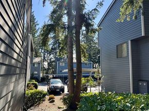 3015 127th Place SE N21, Bellevue WA 98005