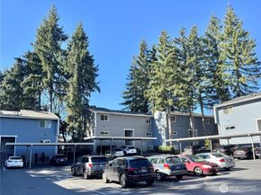 3015 127th Place SE N21, Bellevue WA 98005