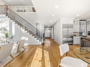 14003 NE 6th Place, Bellevue WA 98007