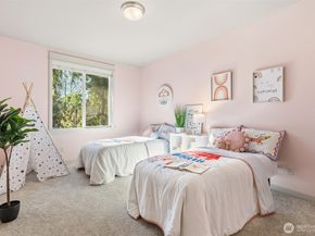 14003 NE 6th Place, Bellevue WA 98007